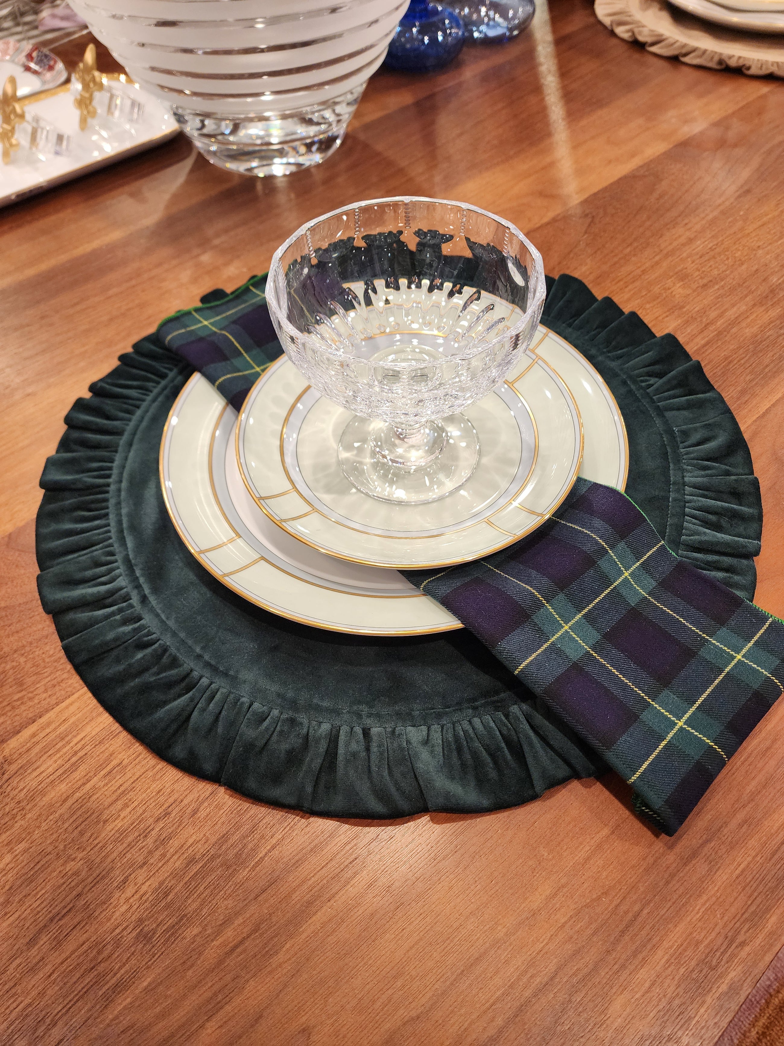 Hunter Green Velvet Placemat, 16.5" Round