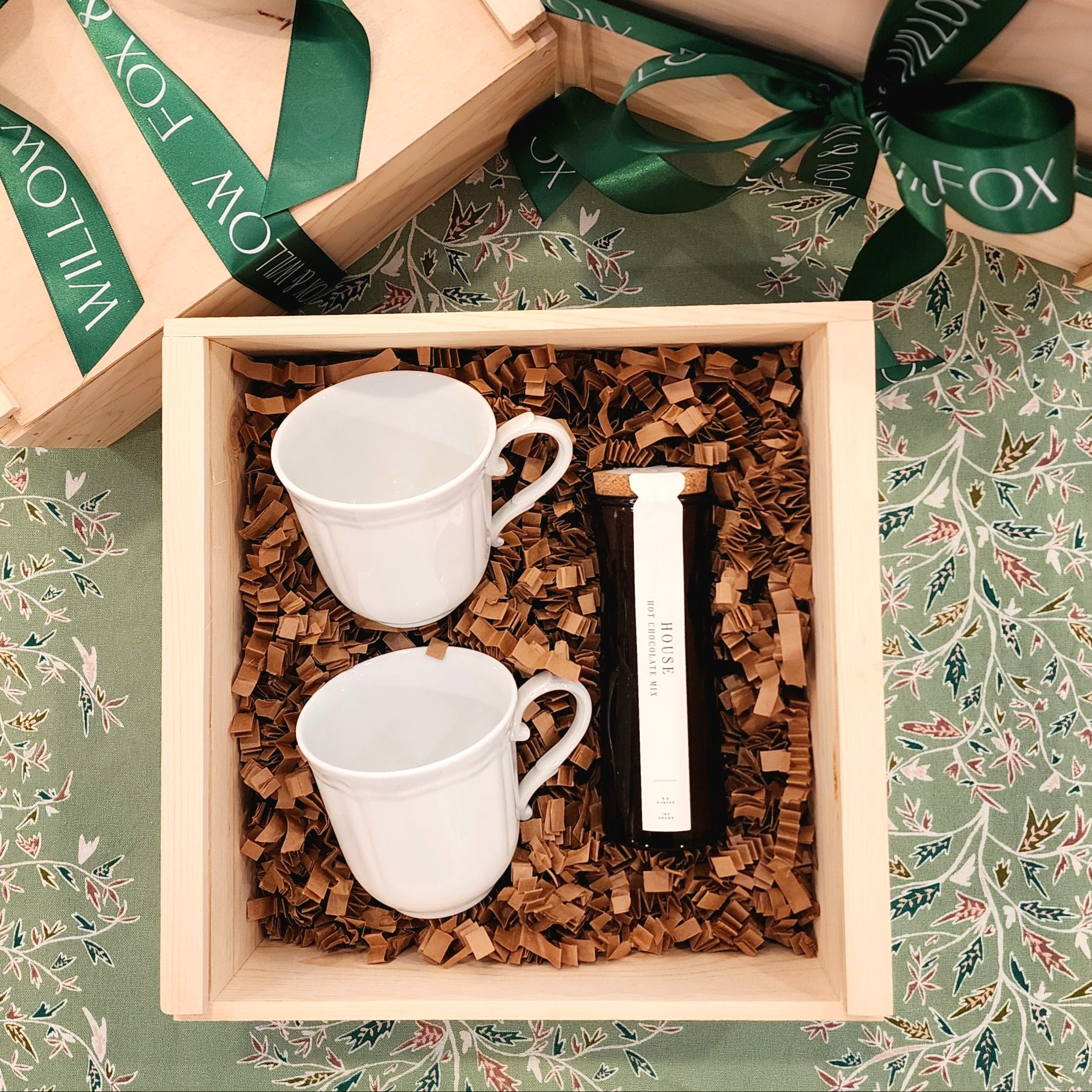 Pure Cocoa & Porcelain Set