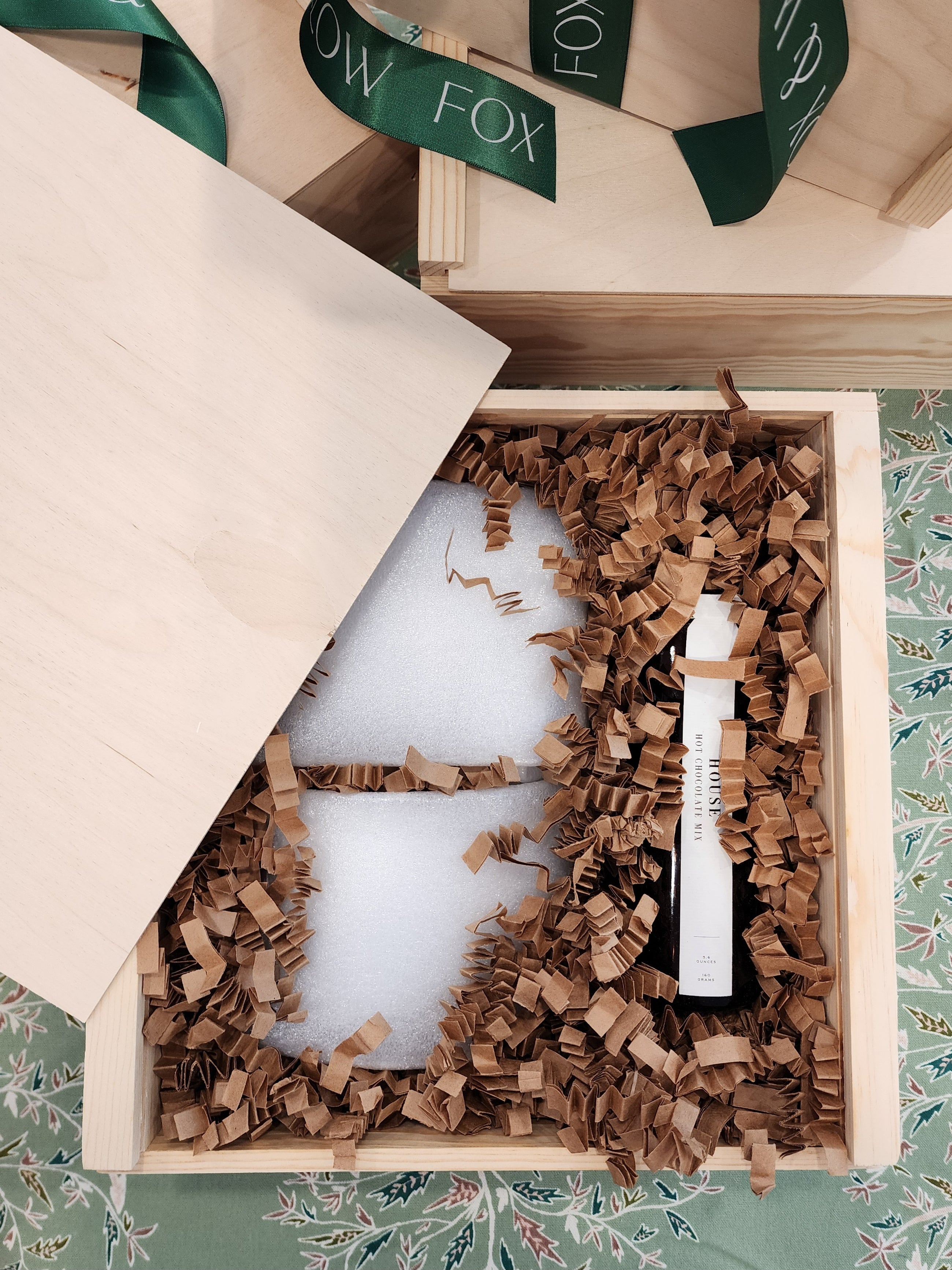 Pure Cocoa & Porcelain Set