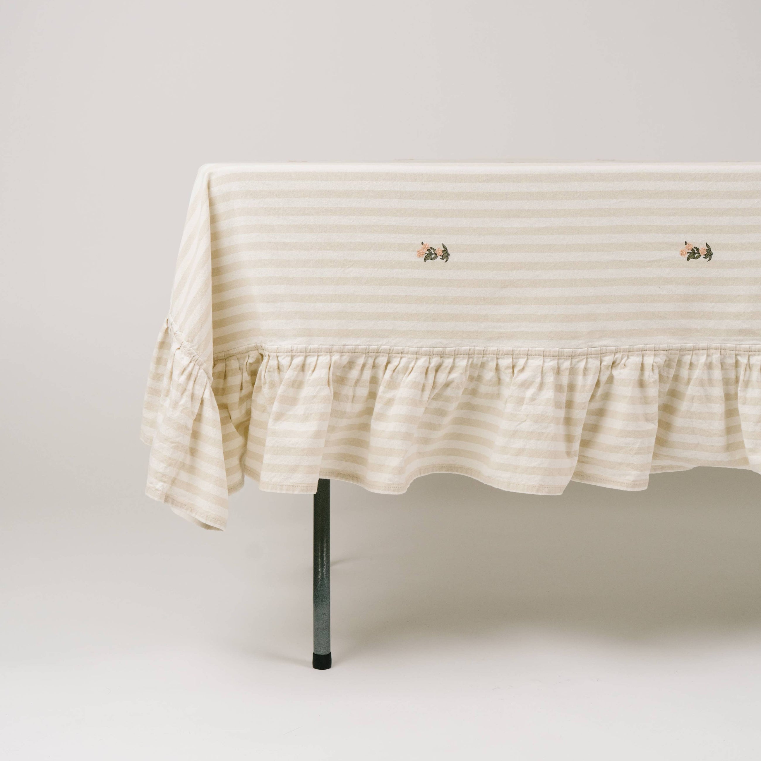Ruffled 60x120" Tablecloth, Natural/White Stripe