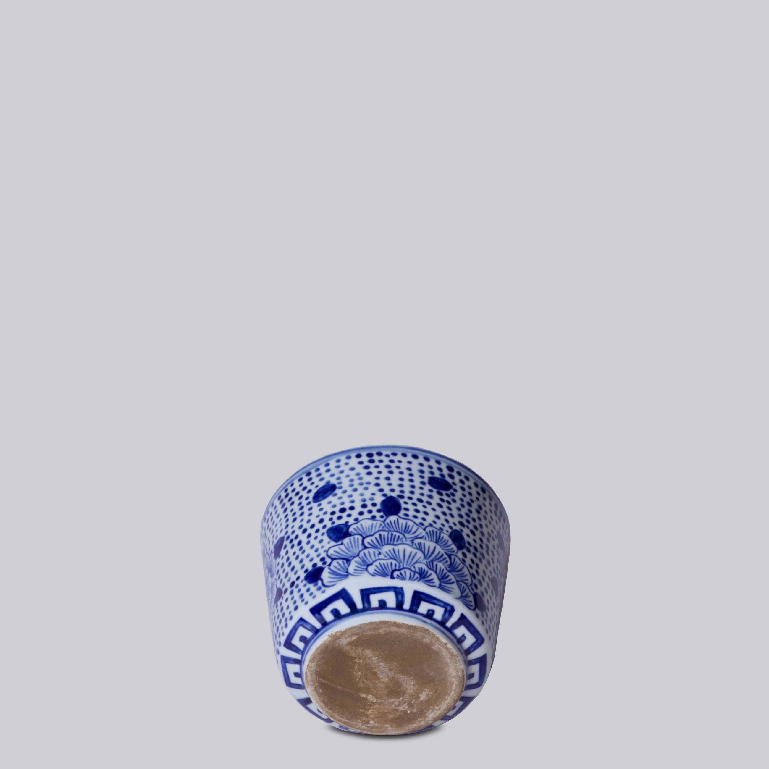 Blue & White Porcelain Peony Cachepot