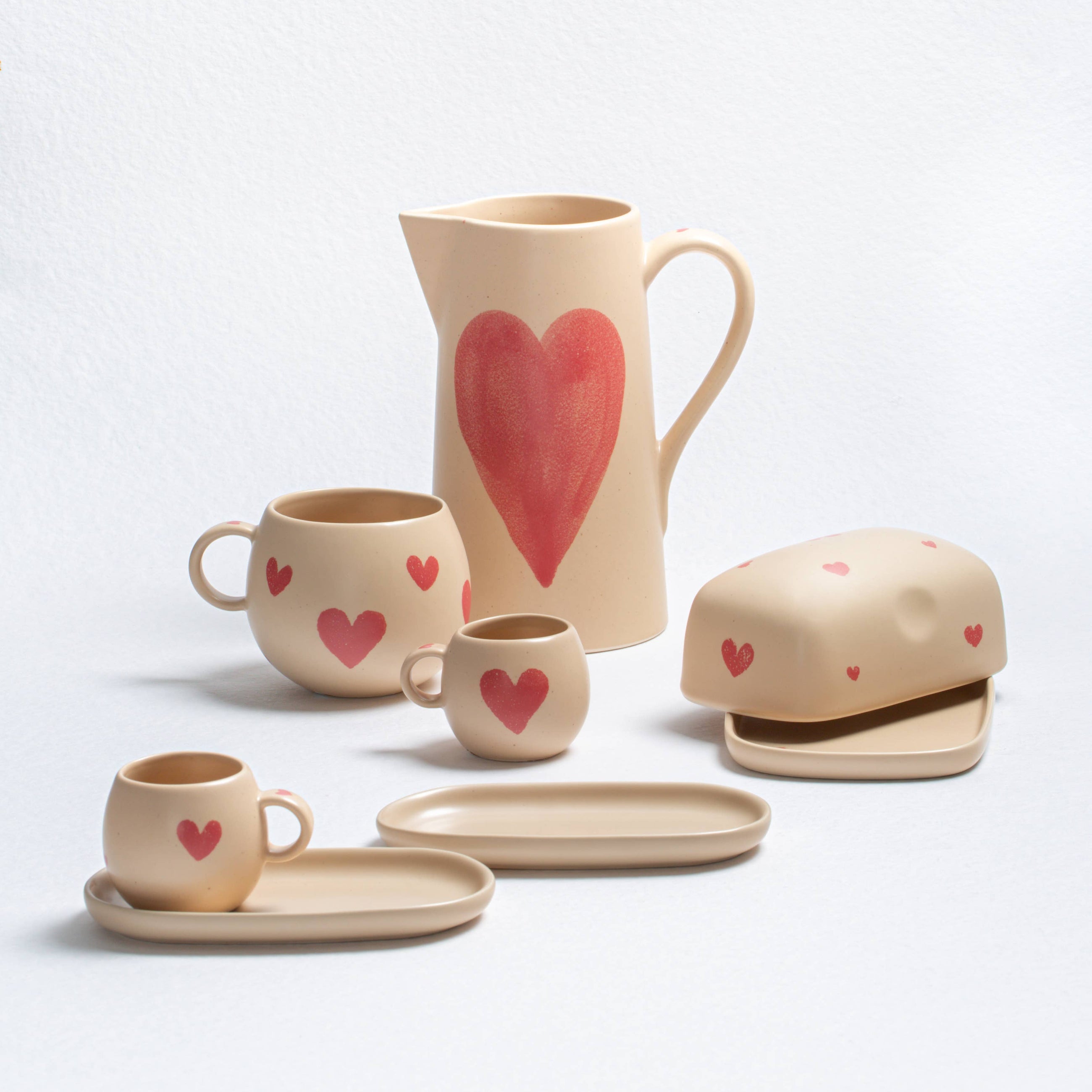 Cozy Hearts Ball Mug, 500ml Limited Edition