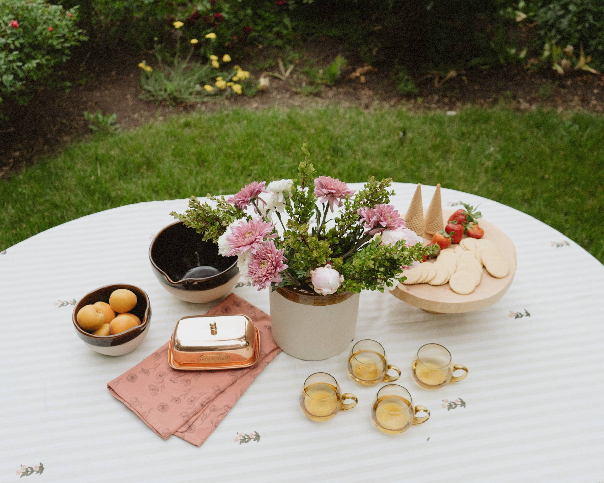 Ruffled 60x120" Tablecloth, Natural/White Stripe