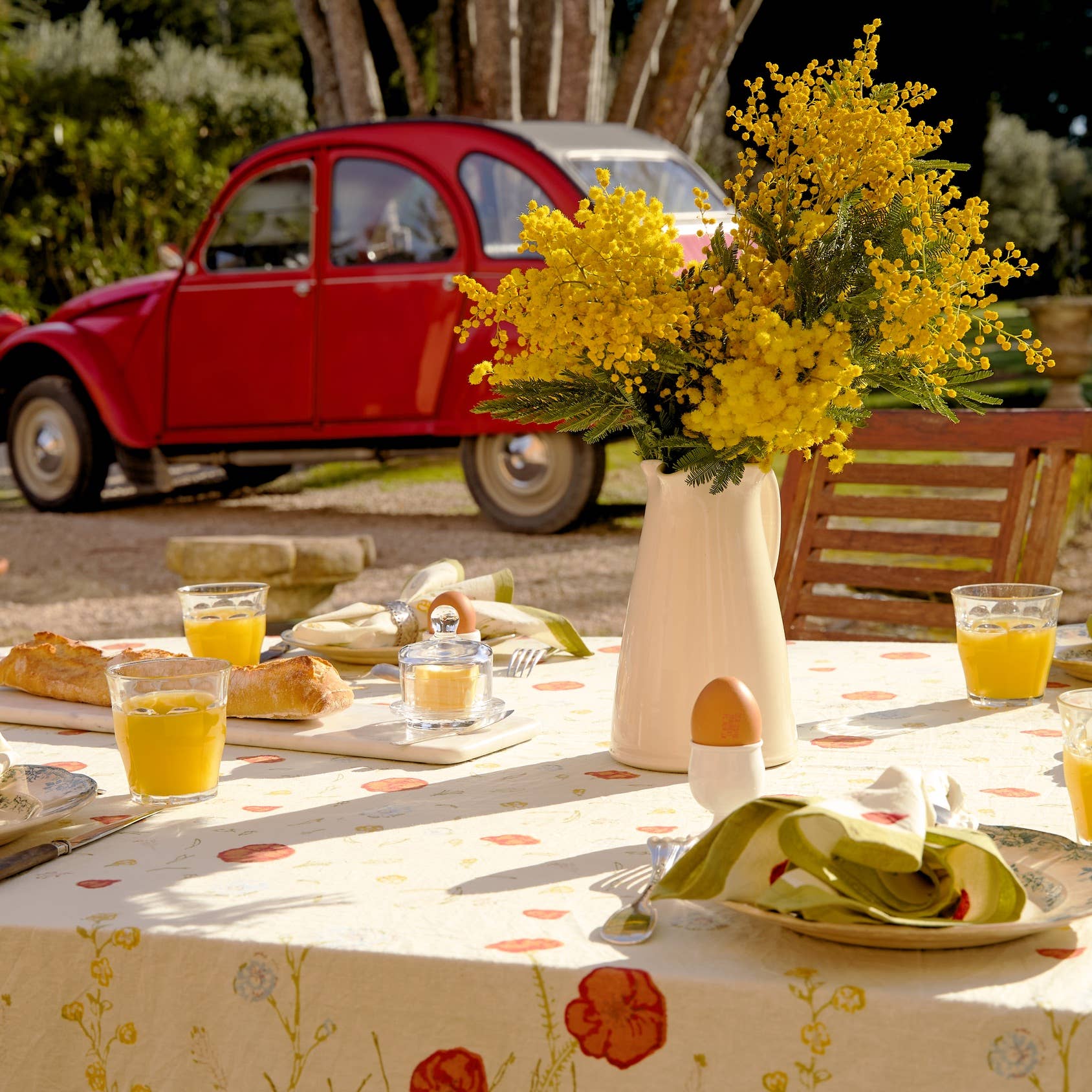 French Fields 90" Round Tablecloth