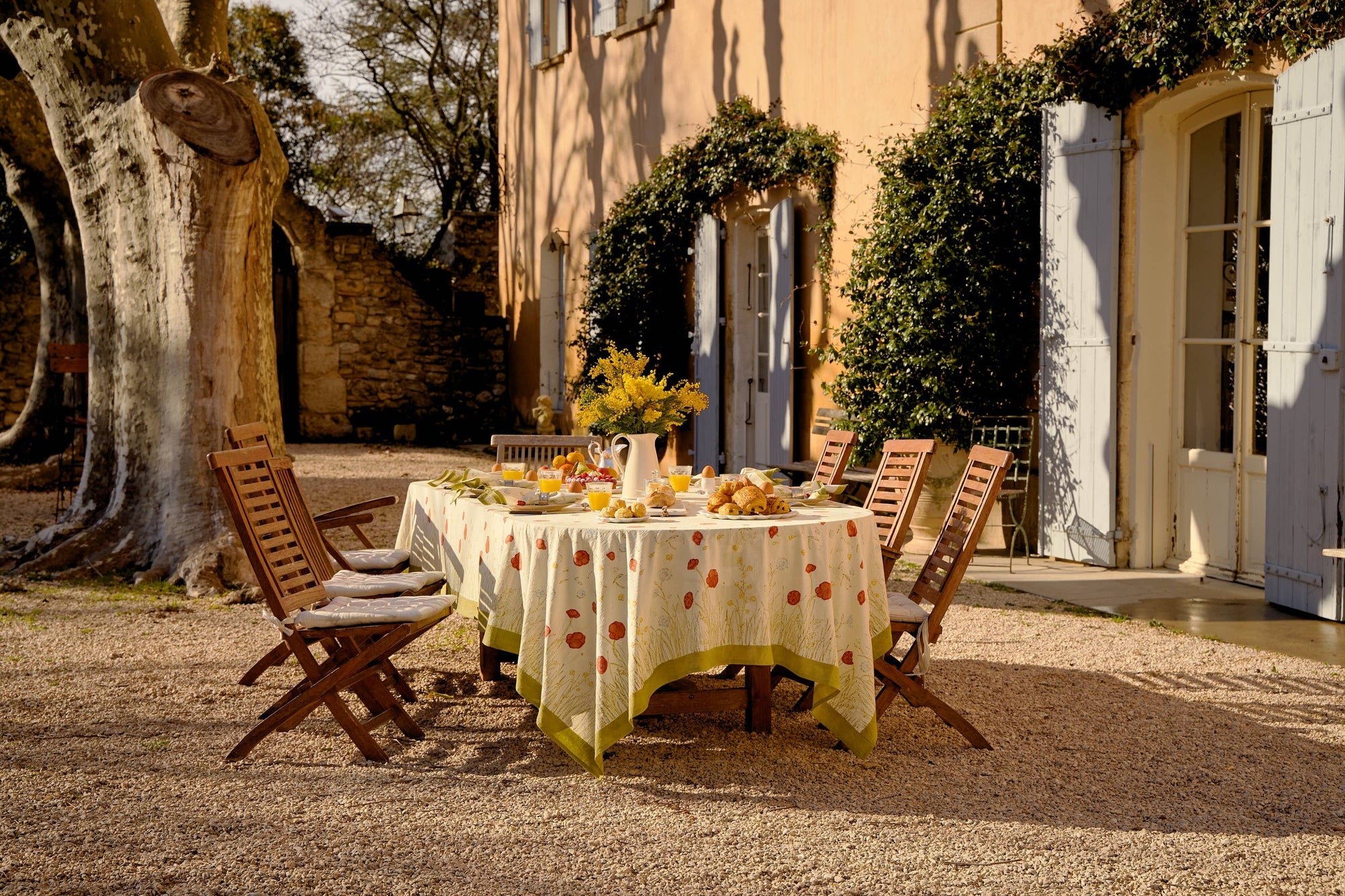 French Fields 90" Round Tablecloth