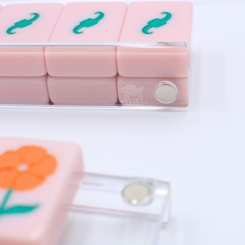Classic Acrylic Mahjong Racks & Magnetic Pushers
