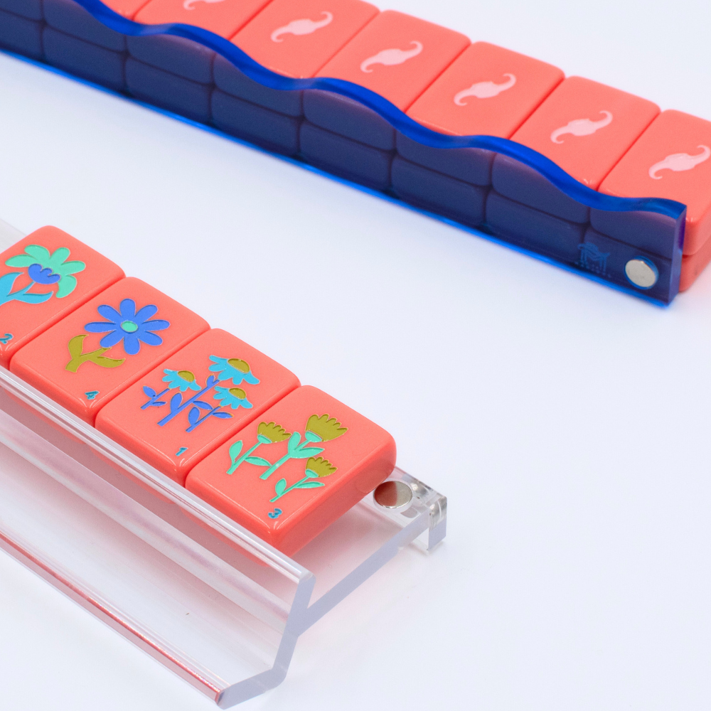 Wavy Acrylic Mahjong Racks & Magnetic Pushers, Blue & Clear