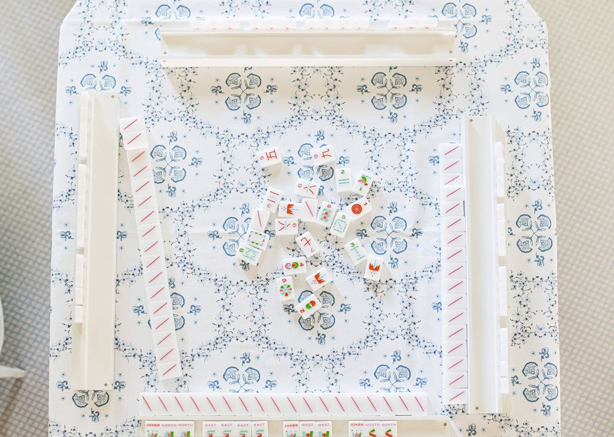 Blue Floral Trellis 53x53" Square Scalloped Edge
