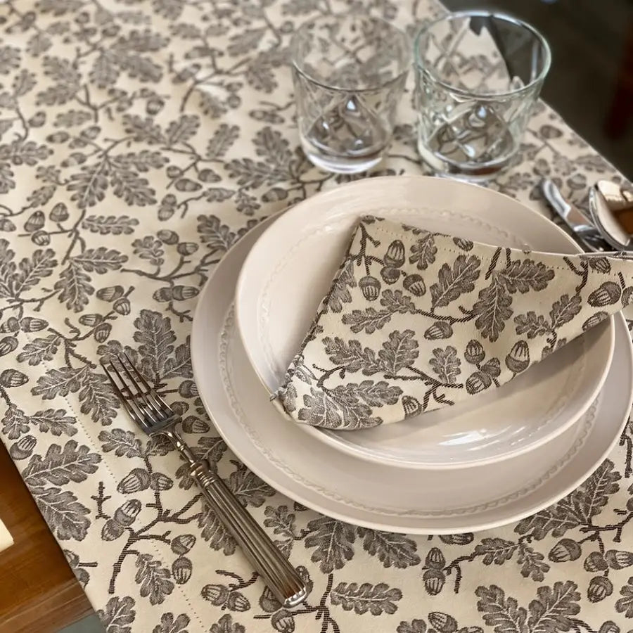 Italian Jacquard Oak Runner