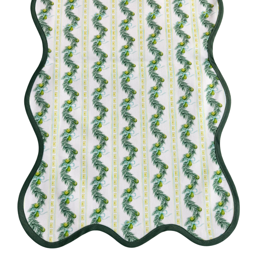 Scalloped Pear Tree Runner