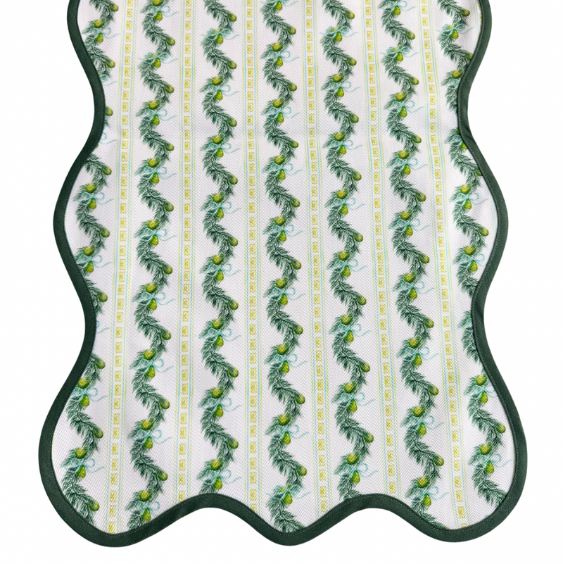 Scalloped Pear Tree Runner