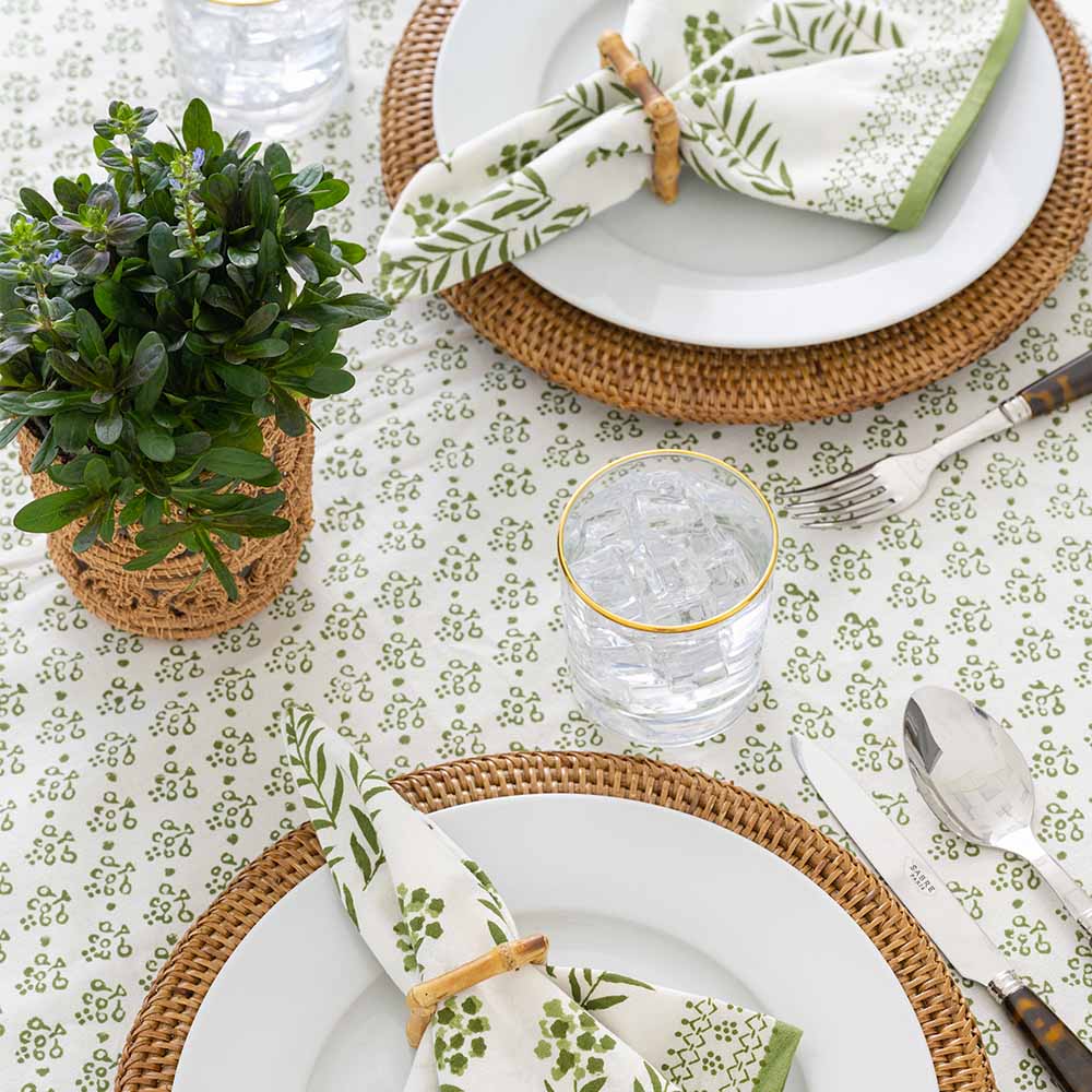 Phlox Green Tablecloth, 90" Round