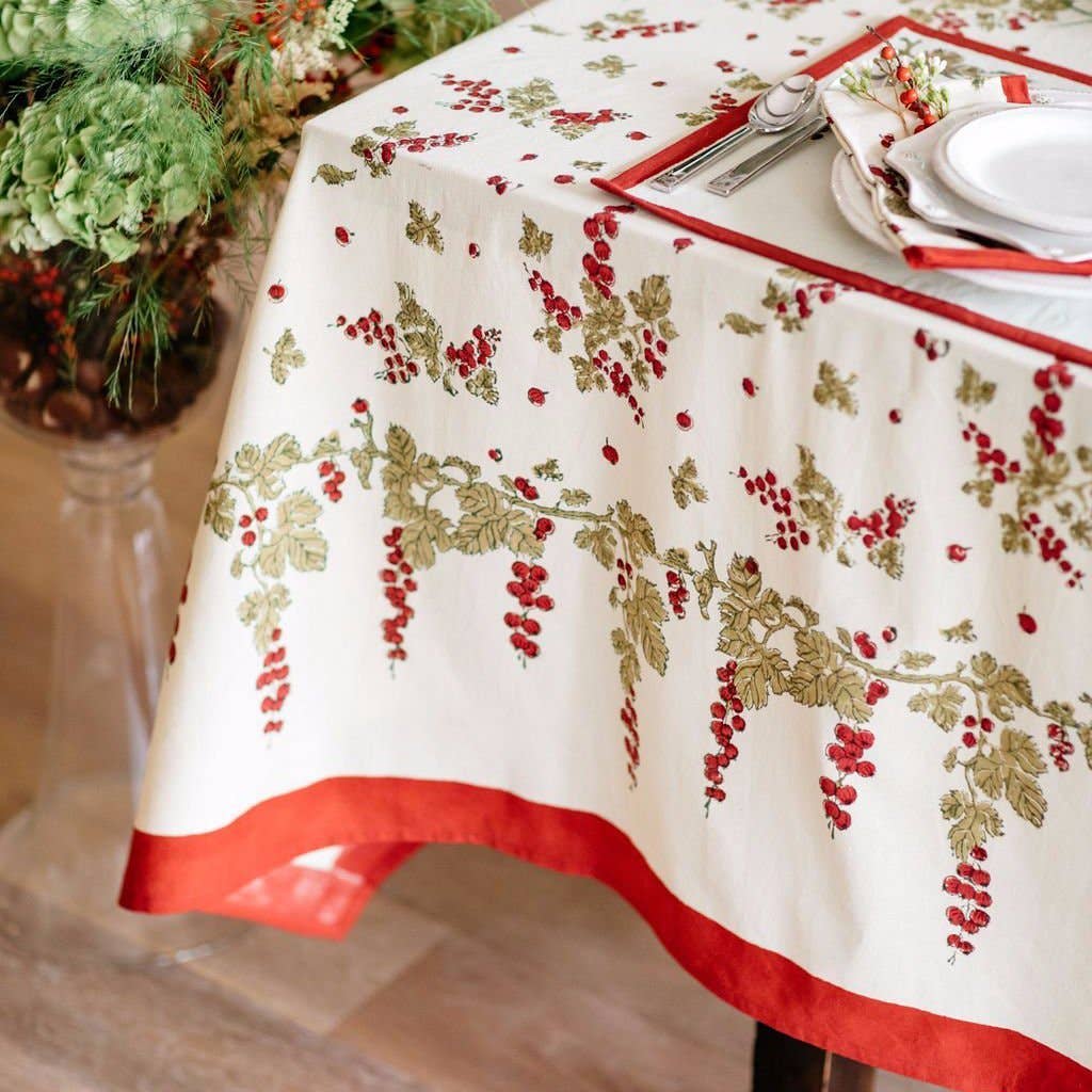 Gooseberry 71x106" Tablecloth
