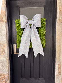 The Cottage Charm Bow