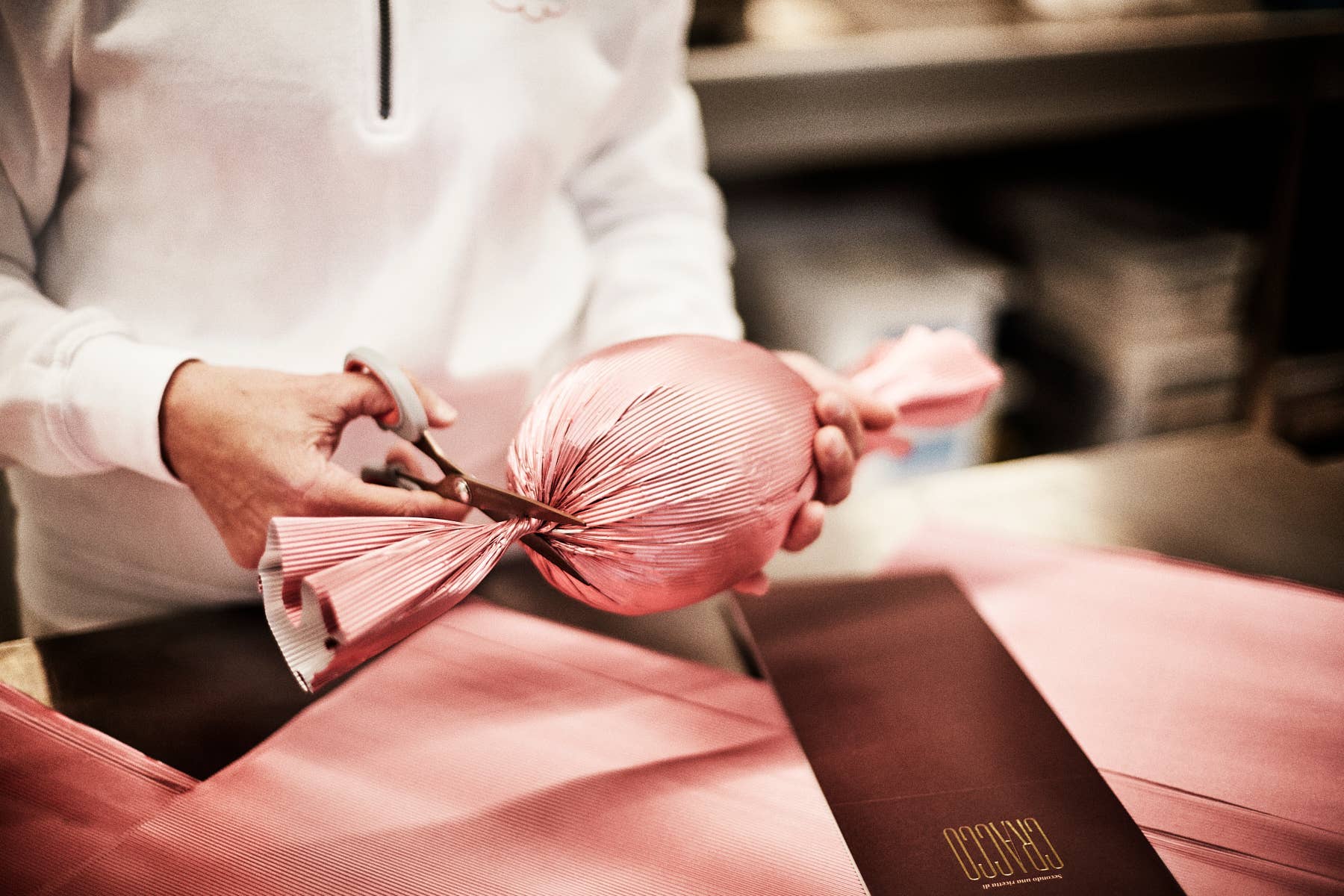 Easter Egg with IGP Hazelnut and Salt, 80% Dark Chocolate
