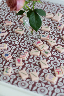 Plum Feathered 60x60" Tablecloth Square