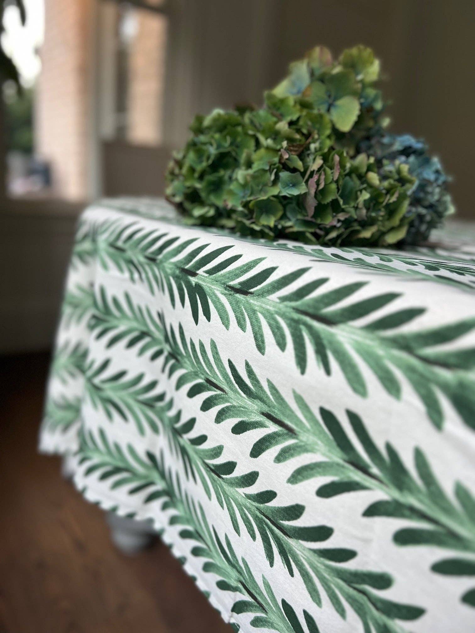 Pine Green Fern Tablecloth, 70x120"