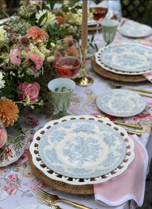 Pink Linen Scalloped Napkins