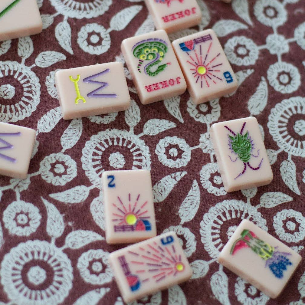 Plum Feathered 60x60" Tablecloth Square