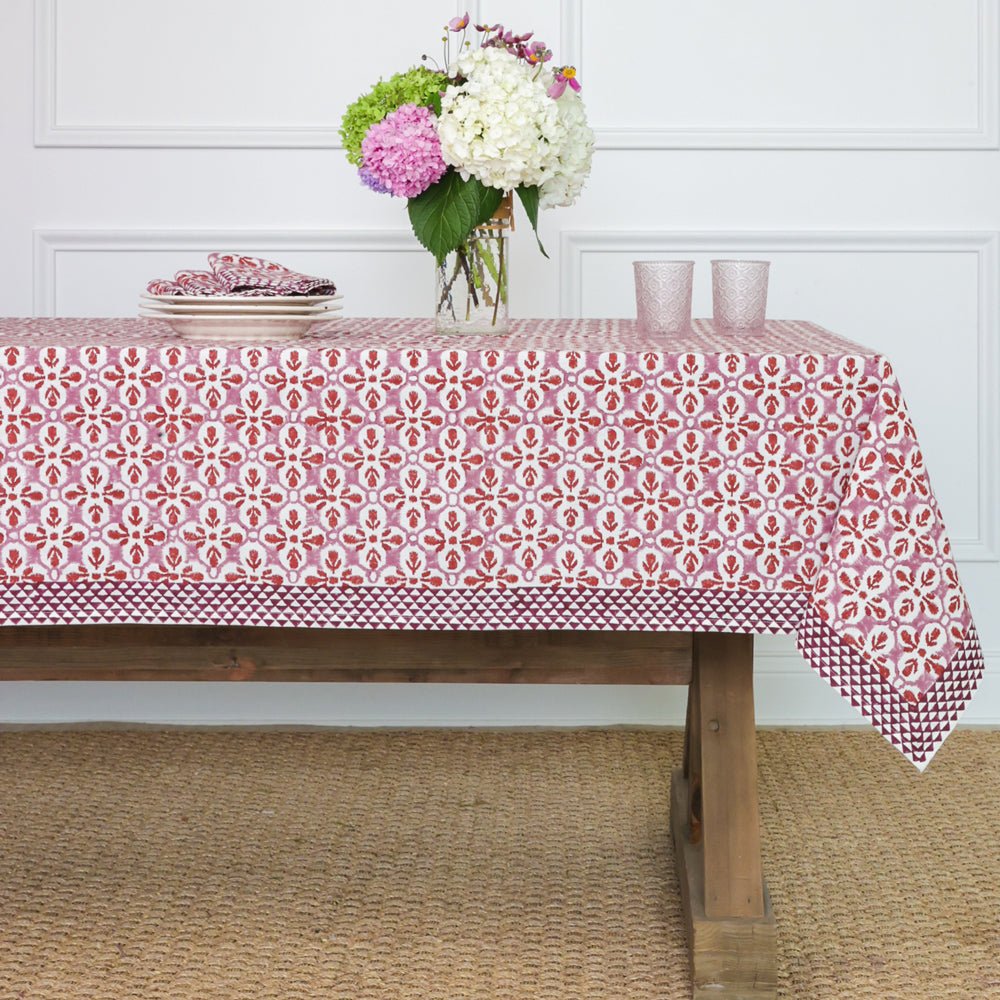 Fleur de Lis Rose 90" Round Tablecloth