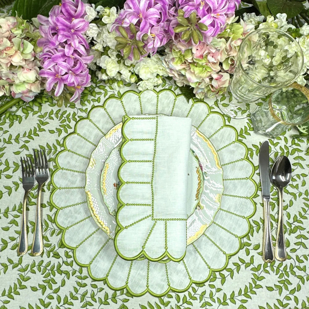 Pippa Napkin, Sage
