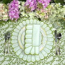 Pippa Napkin, Sage
