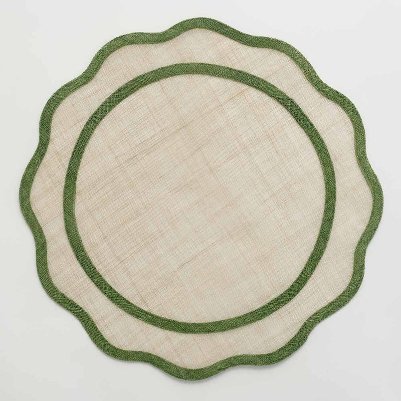 Green Scalloped Woven Placemat