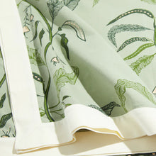 Tuileries Tablecloth, 60 x 90"
