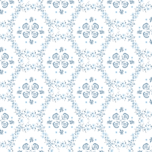 Blue Floral Trellis 53x53" Square Scalloped Edge