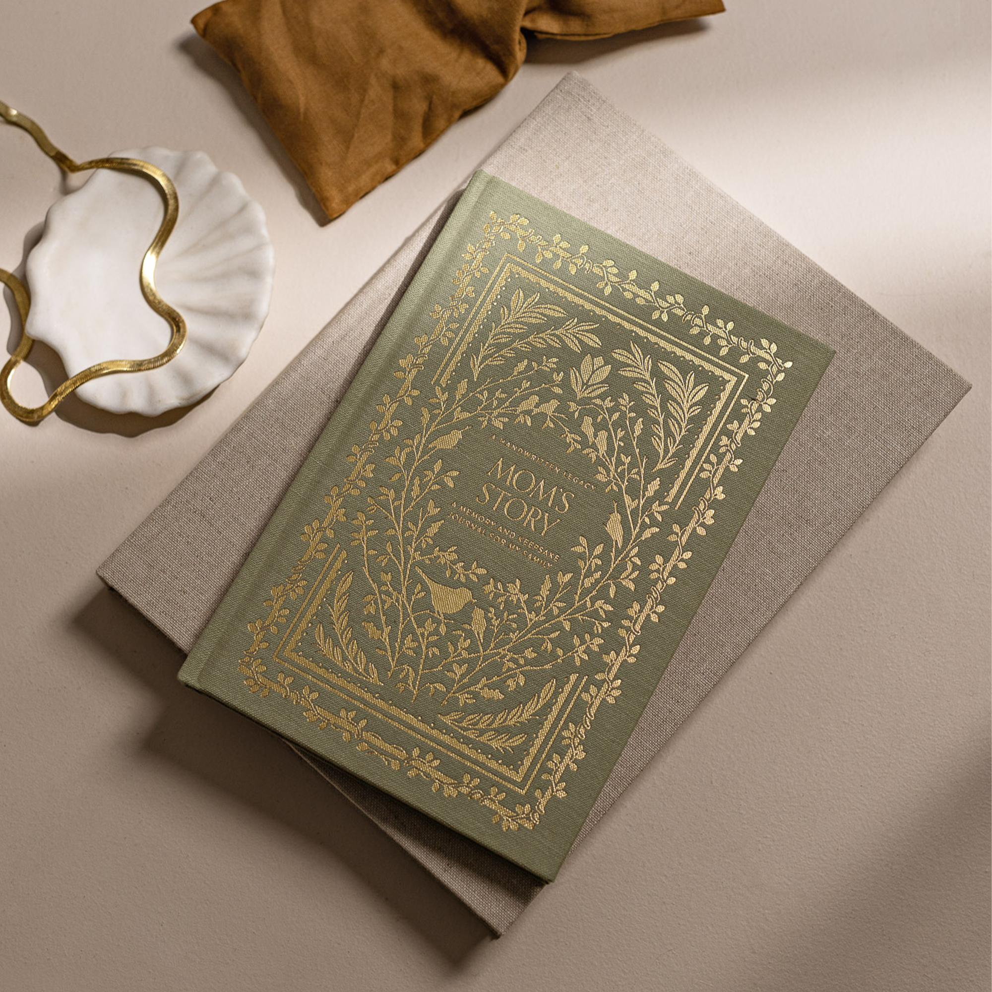 Mom's Story: A Memory & Keepsake Journal