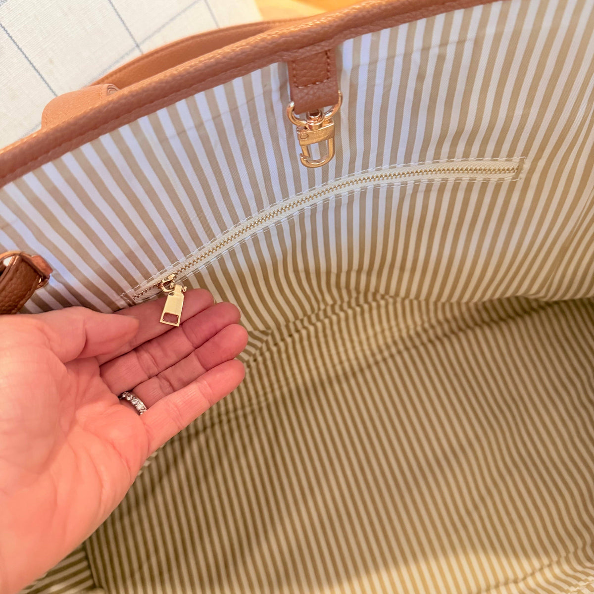 Brown Basketweave Tote, LG