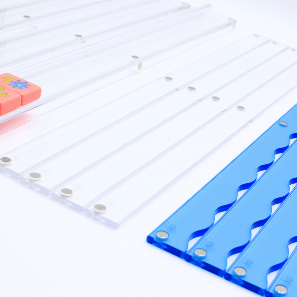 Wavy Acrylic Mahjong Racks & Magnetic Pushers, Blue & Clear