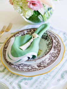Green Linen Scalloped Napkin