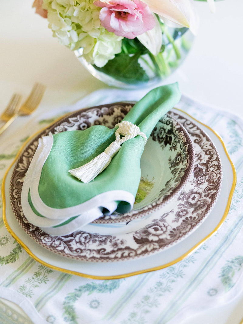 Green Linen Scalloped Napkin