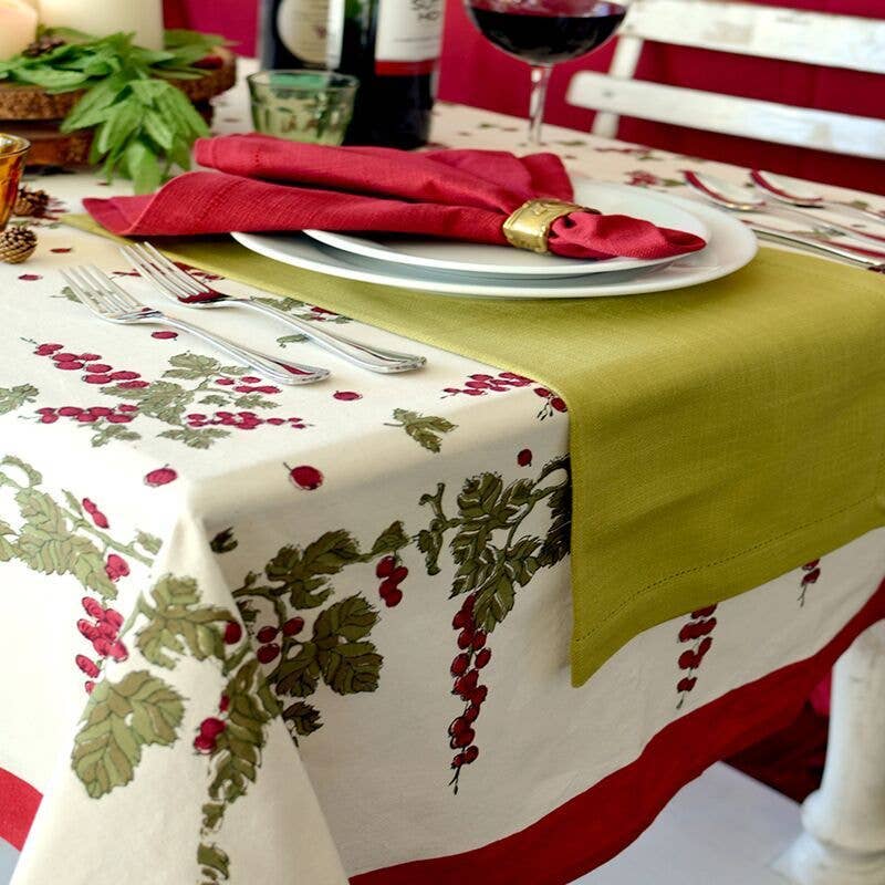 Gooseberry 71x106" Tablecloth